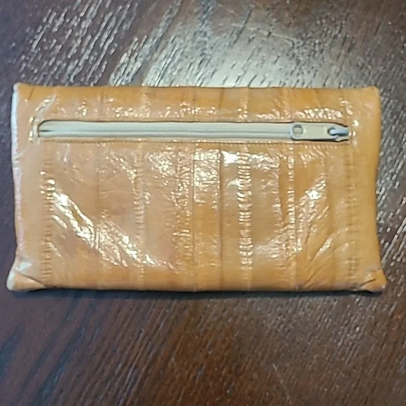 Genuine EEL wallet Made in Korea tan incredibly soft in good preloved condition - Picture 3 of 13